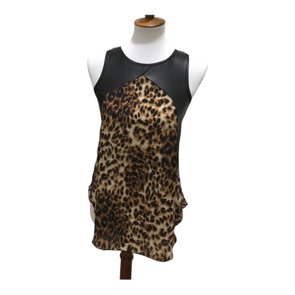 Leopard Print Sleeveless Top